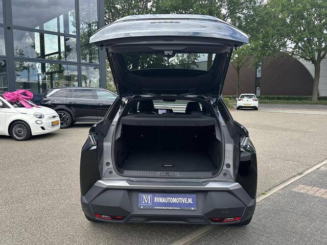 Peugeot 3008 e-3008 Allure 73 kWh SOH 94%| DIRECT LEVERBAAR RIJKAAR GEMAAKT BIJ DE PEUGEOT DEALER | 360° CAMERA| | KEYLESS ENTRY | 18.685KM! | DIGI. DASH| DEALER ONDERHOUDEN | CARPLAY/ ANDROID AUTO|