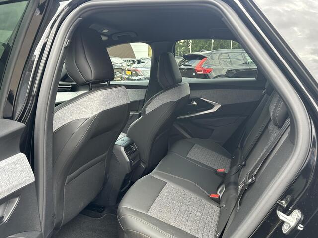 Peugeot 3008 e-3008 Allure 73 kWh SOH 94%| DIRECT LEVERBAAR RIJKAAR GEMAAKT BIJ DE PEUGEOT DEALER | 360° CAMERA| | KEYLESS ENTRY | 18.685KM! | DIGI. DASH| DEALER ONDERHOUDEN | CARPLAY/ ANDROID AUTO|