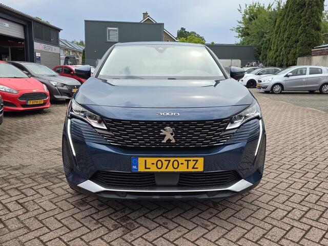 Peugeot 3008 1.2 PureTech Allure automaat.