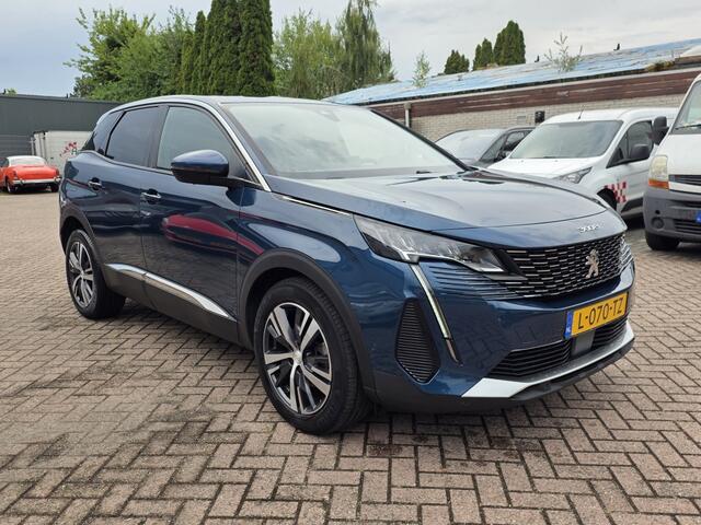 Peugeot 3008 1.2 PureTech Allure automaat.