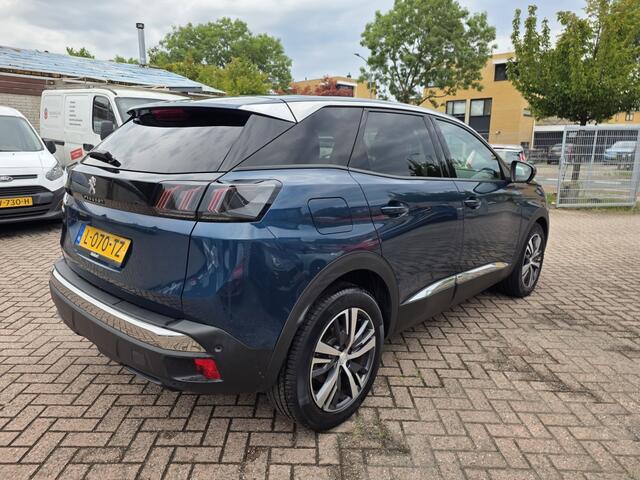 Peugeot 3008 1.2 PureTech Allure automaat.
