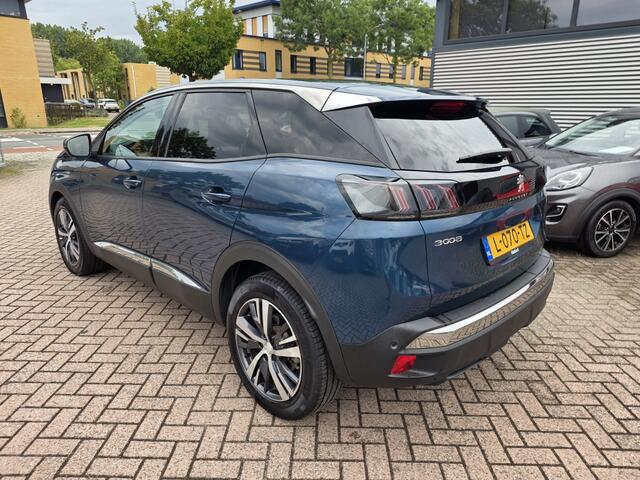 Peugeot 3008 1.2 PureTech Allure automaat.
