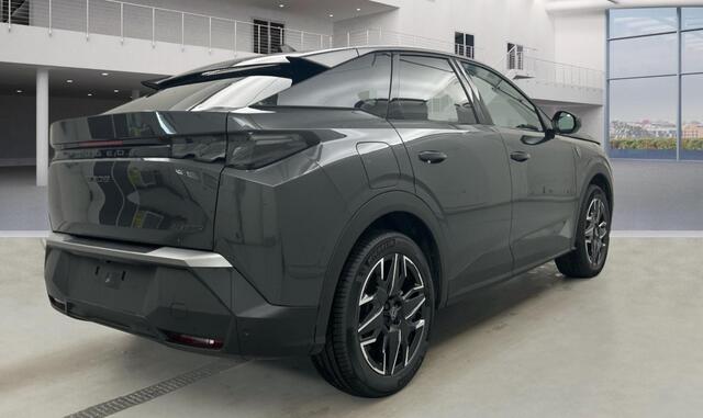 Peugeot 3008 1.2 Hybrid 145 GT Exclusive Trekhaak,Massage ,Stoel en stuurverwarming,Camera.