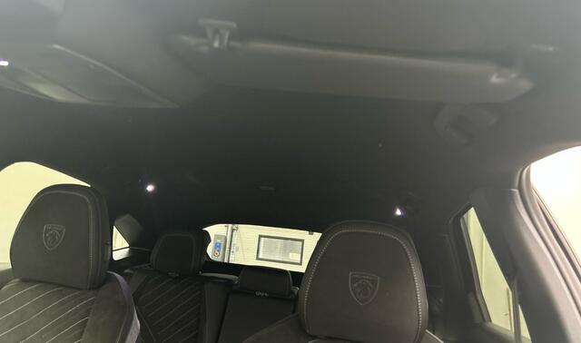 Peugeot 3008 1.2 Hybrid 145 GT Exclusive Trekhaak,Massage ,Stoel en stuurverwarming,Camera.
