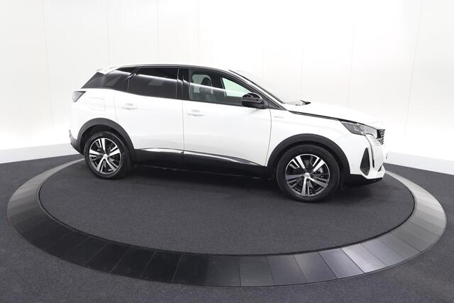 Peugeot 3008 1.6 Plug-in HYbrid 225 Allure | Camera | Dodehoekdetectie | Navigatie | Apple Carplay