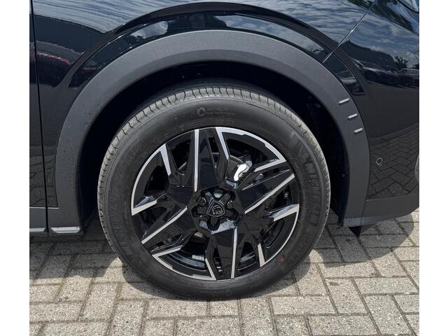 Peugeot 3008 1.2 Hybrid 136 Allure | Panoramic Navigation | Camera | Adaptieve Cruise Control | Trekhaak