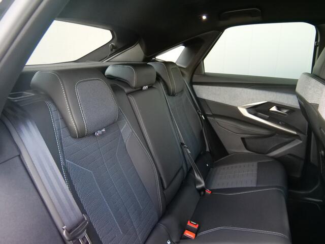 Peugeot 3008 e-3008 GT 73 kWh 210pk Automaat Keyless / Stoel-/Stuurverwarming / Adaptive Cruise