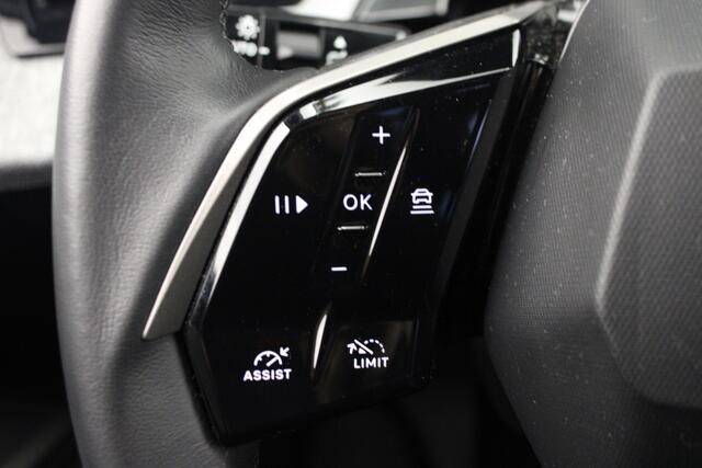 Peugeot 3008 1.2 Hybrid 136 Allure