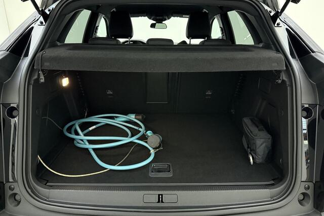 Peugeot 3008 1.6 HYbrid 180 Allure Pack Business | Automaat | Apple carplay | Electronic climate control | Dode hoek detectie | Navigatie systeem full map