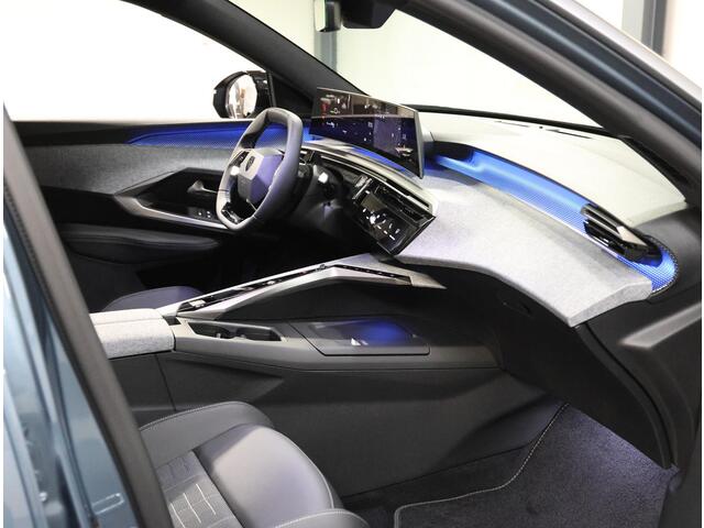 Peugeot 3008 e-3008 GT Long Range 230 97 kWh | 8 jaar garantie | Navigatie | 360 gr. camera | Parkeersensoren | Apple CarPlay / Android Auto