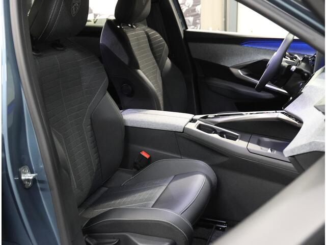 Peugeot 3008 e-3008 GT Long Range 230 97 kWh | 8 jaar garantie | Navigatie | 360 gr. camera | Parkeersensoren | Apple CarPlay / Android Auto