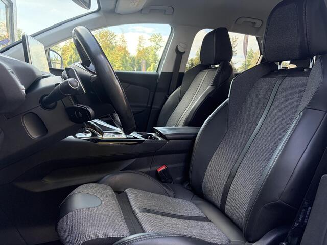 Peugeot 3008 1.2 PureTech Allure ?1e Eigenaar?D-riem vv 2024?360° Camera?Navi?Trekhaak?Carplay?131pk?Dealer Onderhouden?Keyless?Memory stoelen?Halfleder?Pdc V+A?Stoelverw?Dodehoeksensor?17''Lm velgen?N.A.P?Apk tot 03-2027