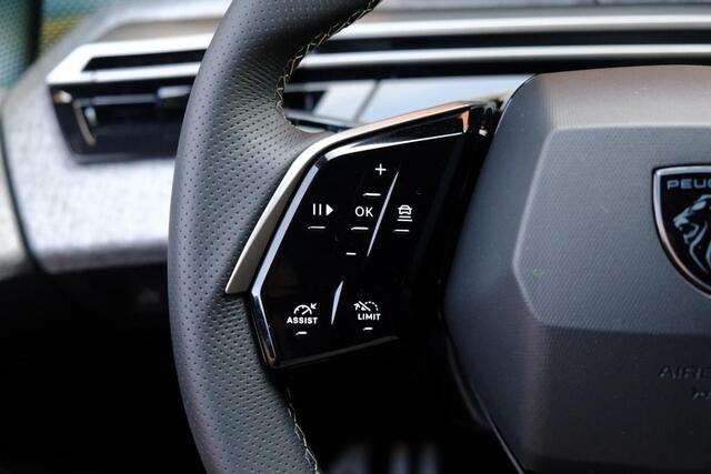 Peugeot 3008 1.2 Hybrid 145pk e-DCS6 GT | Navi | App Connect | Climate | Adaptive Cruise | Camera | Elektrische Achterklep | Winter Pakket | Trekhaak