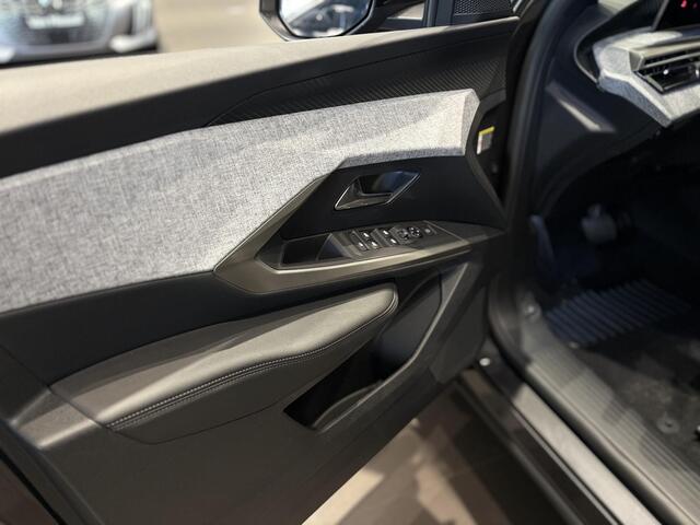 Peugeot 3008 1.6 plug-in Hybrid 195 Allure