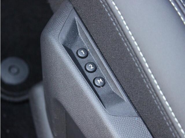 Peugeot 3008 e-3008 GT Exclusive Long Range 230 97 kWh VOORRAAD KORTING