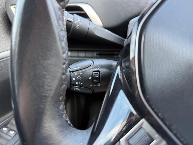 Peugeot 3008 1.2 PURETECH BL Premium Orig. NL/Camera/Cruise Control/Navigatie