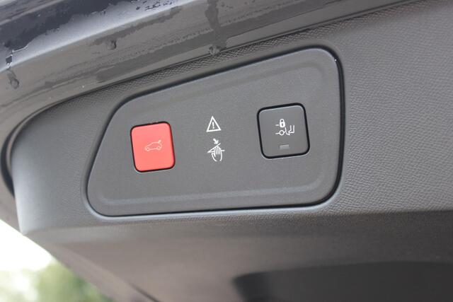 Peugeot 3008 1.2 PureTech GT Line, Schuifdak, Leer!