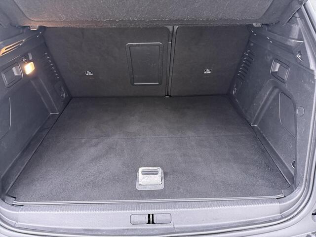 Peugeot 3008 1.6 HYbrid4 300 Blue Lease GT Automaat - Navigatie - Schuif/Kantel Dak - Achteruitrijcamera
