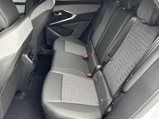 Peugeot 3008 145pk Hybrid Allure | Camera | LED lampen | AppleCarPlay/Android | 19"LMV | Climate | AUTOMAAT