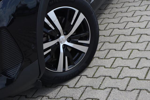 Peugeot 3008 1.6 HYbrid 225 GT | Leder | ACC | Camera |