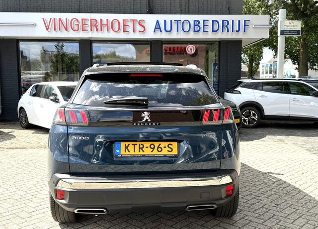 Peugeot 3008 1.6 HYbrid 225 Allure Benzine & Elektrisch Hybride * Open Schuifdak * Stoelverwarming * Dodehoek Bewaking * Keyless Entry & Start * Navigatie * Climate & Cruise Control * Wallbox Stekker * Vingerhoets; Vierde Generatie Eersteklas Service. Al meer dan 100 jaar een begrip in de Brabantse Kempen.