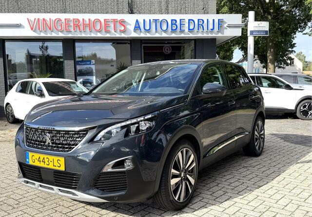 Peugeot 3008 130 Pk Benzine Zeer Luxe * Navigatie * Zwart Lederen Interieur met Elektrisch verst. stoelen met massage functie * Trekhaak * Dab+ Radio * Climate & Cruise Control * Vingerhoets; Vierde Generatie Eersteklas Service. Al meer dan 100 jaar een begrip in de Brabantse Kempen