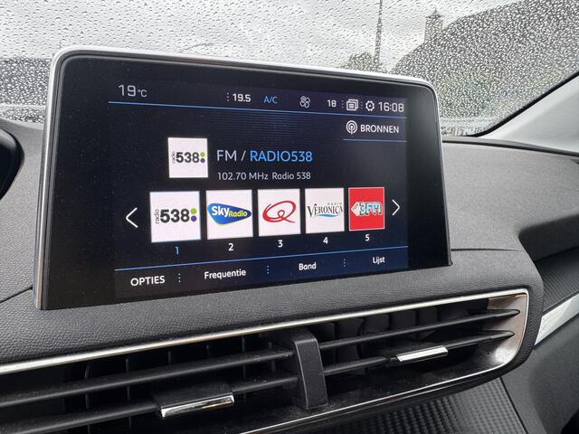Peugeot 3008 1.2 PureTech Blue Lease Executive