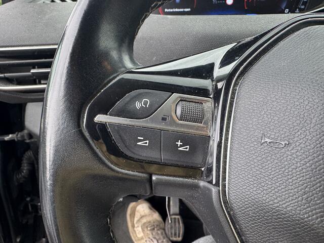 Peugeot 3008 1.2 PureTech Blue Lease Executive