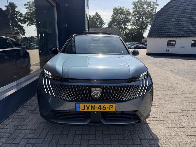 Peugeot 3008 e-3008 Launch Edition 325 Dual Motor 73 kWh | 8 Jaar Garantie | Nieuw Auto | Volledig Lederen Bekleding | Focal Audio | Panoramisch Schuifdak | LED Matrix Verlichting | Navigatie | 20" Lichtmetalen Velgen | 360 Graden Camera | Dode Hoek Detectie | Adaptieve Cruise Control | Stoelverwarming + Massage + Ventilatie | Hoge Zitpositie |