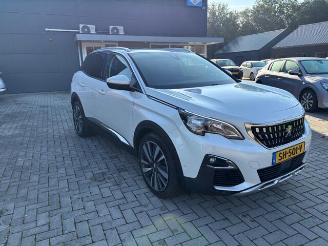 Peugeot 3008 1.2 PURETECH ALLURE