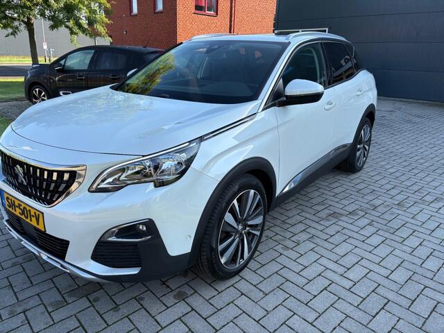 Peugeot 3008 1.2 PURETECH ALLURE