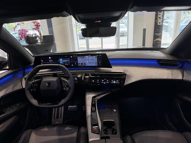 Peugeot 3008 1.6 plug-in Hybrid 225 GT Exclusive | Panoramdak | Lederen Bekleding | Elektrische Stoelen Met Massage | Stoelventilatie |