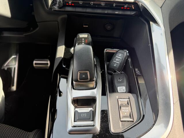 Peugeot 3008 1.2 PT GT AUTOMAAT NAVI AIRCO/ECC PDC