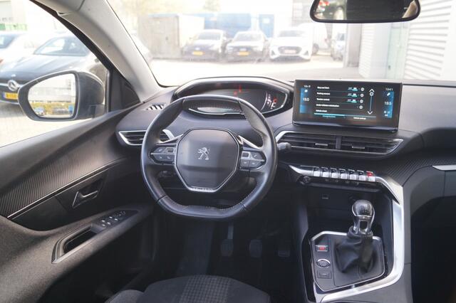 Peugeot 3008 1.2 PureTech 130pk Active Pack Business -NAVI-ECC-PDC-