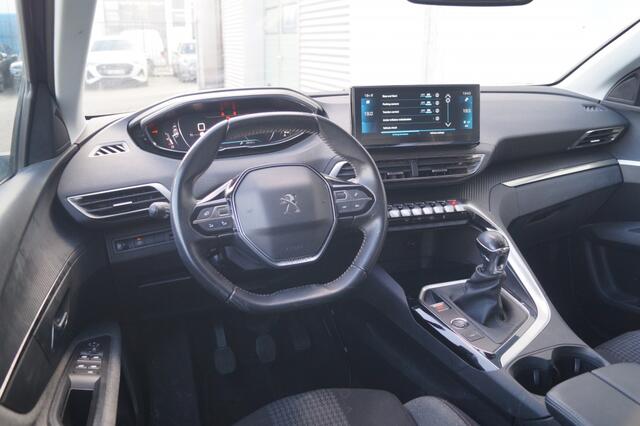 Peugeot 3008 1.2 PureTech 130pk Active Pack Business -NAVI-ECC-PDC-