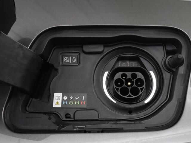 Peugeot 3008 1.6 HYbrid 225 Allure Pack Business SOG 98,2% | Navigatie | Dodehoek ASS | Apple Carplay | Camera |