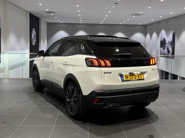 Peugeot 3008 1.6 HYbrid 225 GT Automaat | Climate Control | Elek. Schuif / Kantel Dak | Elek. Kofferklep | Voorstoelen Verwarmd | Full Map Navigatie | Apple Carplay / Android Auto | Camera | Parkeersensoren