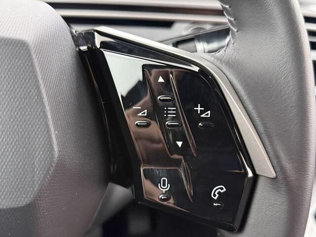 Peugeot 3008 1.6 plug-in Hybrid 195 Allure /Cam/Cruise/SOH 99.4 /Clima/Apple Carplay/Android Auto/Navi