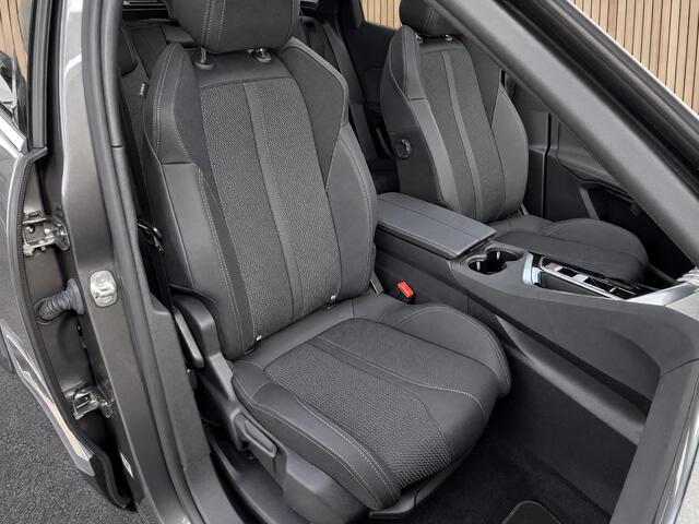 Peugeot 3008 1.6 HYbrid 225 GT Automaat | Panoramadak/Camera/Navi