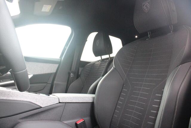 Peugeot 3008 1.2 Hybrid 145PK GT | ELEKTRISCH BEDIENBARE ACHTERKLEP | NAVIGATIE | DRAADLOZE APPLE CARPLAY/ANDROID AUTO | SFEER VERLICHTING | ACHTERUITRIJ CAMERA | PARKEERSENSOREN VOOR EN ACHTER | FULL LED KOPLAMPEN | KEYLESS ENTRY/START | ADAPTIVE CRUISE CONTROL | STOEL/STUUR VERWARMING | LICHTMETALEN VELGEN 19" | DAB+ RADIO |
