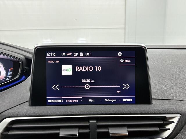 Peugeot 3008 1.6 e-THP GT Line | Apple Carplay/Android Auto | Parkeersensoren | 18" Lichtmetalen velgen