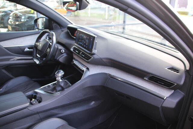 Peugeot 3008 1.2 PureTech 130pk GT Airco Pano Navi Carplay Camera 1e eigenaar