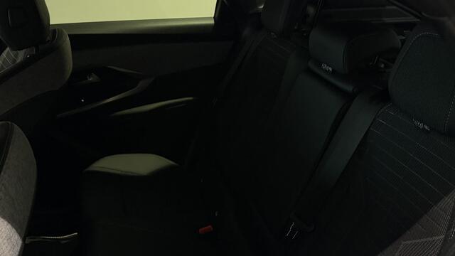 Peugeot 3008 Hybrid 145 GT - STOELVERWARMING - NAVIGATIE - CAMERA