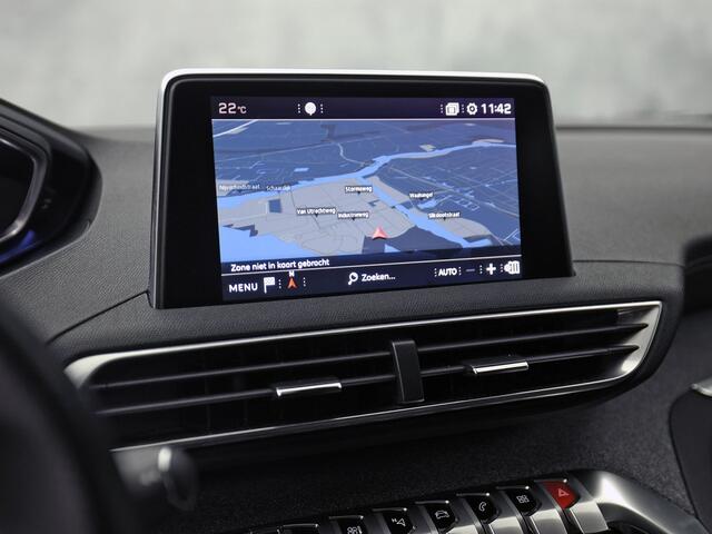 Peugeot 3008 1.2 PureTech GT-Line (APPLE CARPLAY, GROOT NAVI, 360 CAMERA, KEYLESS, SPORTSTOELEN, GETINT GLAS, LEDER, ZWART HEMEL, NIEUWSTAAT) – foto 8