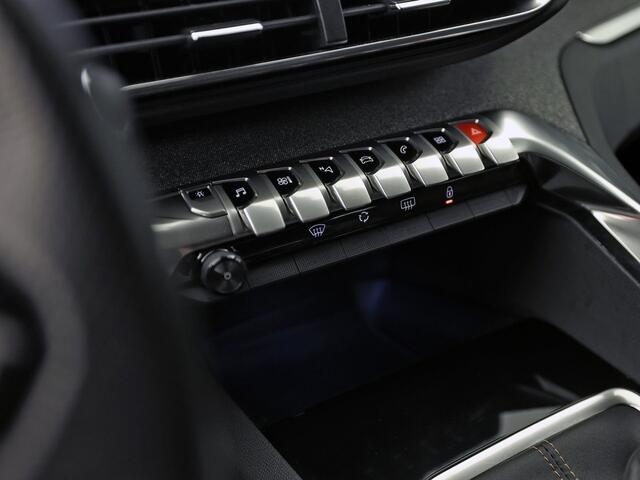 Peugeot 3008 1.2 PureTech GT-Line (APPLE CARPLAY, GROOT NAVI, 360 CAMERA, KEYLESS, SPORTSTOELEN, GETINT GLAS, LEDER, ZWART HEMEL, NIEUWSTAAT) – foto 9