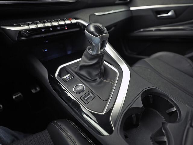 Peugeot 3008 1.2 PureTech GT-Line (APPLE CARPLAY, GROOT NAVI, 360 CAMERA, KEYLESS, SPORTSTOELEN, GETINT GLAS, LEDER, ZWART HEMEL, NIEUWSTAAT) – foto 10