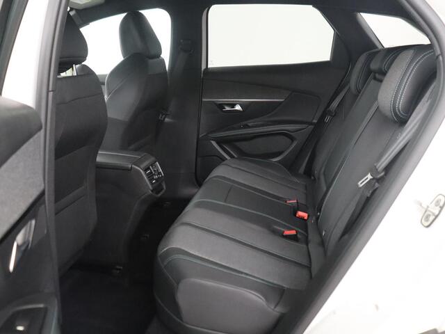 Peugeot 3008 1.6 HYbrid 225 Allure Pack Business | SOH 98.4% | Half Leder | Dodehoek detectie | Sfeerverlichting | Virtual Dashboard | Carplay | Climate control | Cruise control | – foto 5