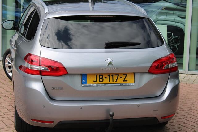 Peugeot 308 SW 1.2 PureTech Style PANORAMADAK - TREKHAAK