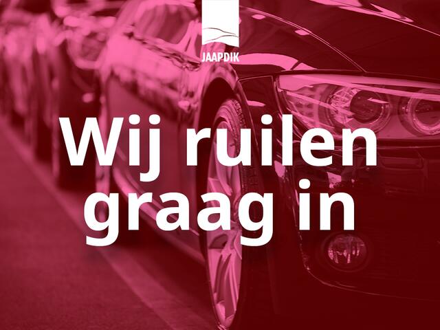 Peugeot 308 SW BWJ 2019 | 1.2 PT 111PK Executive | PANO DAK | CLIMA | NAVI | CRUISE | PDC | LICHTMETAAL | PRIVACY GLASS