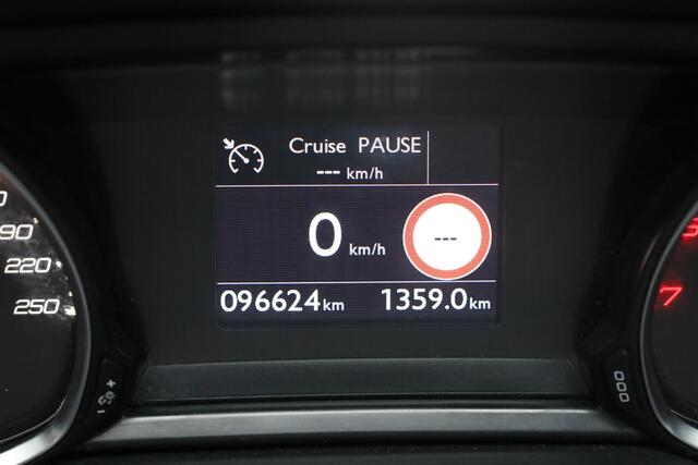 Peugeot 308 SW 1.2 PureTech Allure CAMERA NAVI PANO DAB 2xPDC CRUISE LMV CLIMA KEYLESS NAP